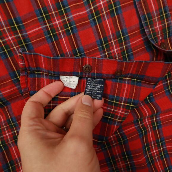 Chaps Ralph Lauren Vintage Men's Red Navy Blue Plaid Button Up Shirt Size Medium - Picture 7 of 8